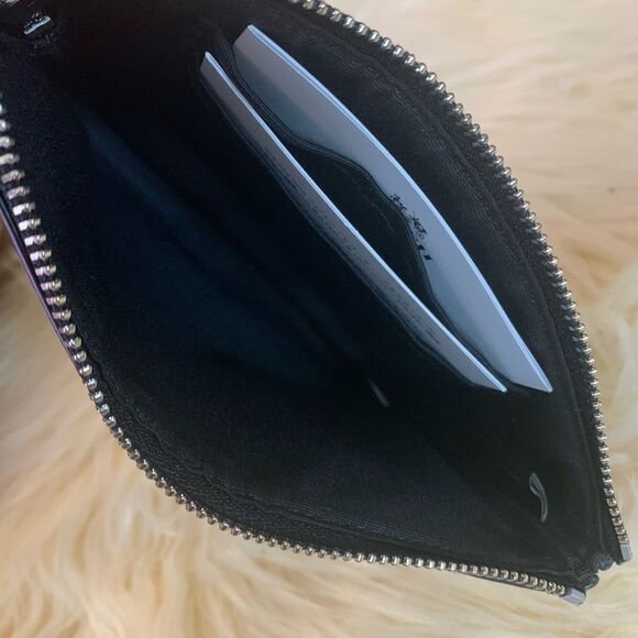 Coach Signature Wristlet Black - Picture 6 of 7